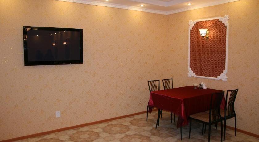 Астана: Отель «Изумруд»