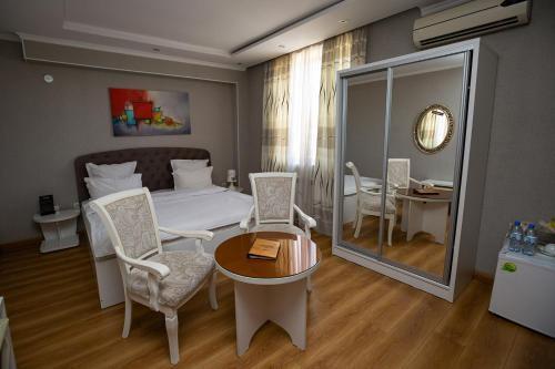 Шымкент: Altair Hotel