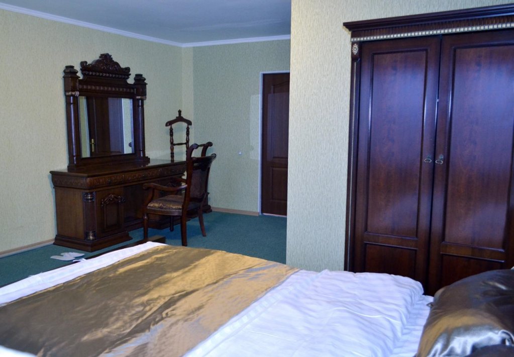 Астана: Ereimentau Hotel