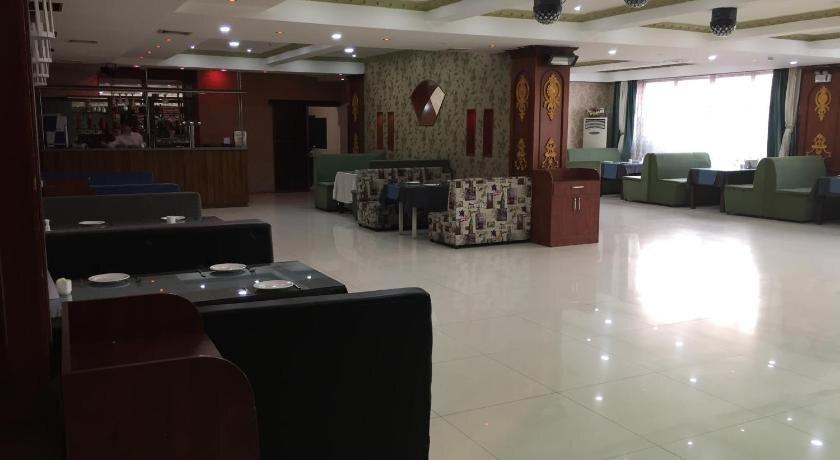Алматы: Golden Dragon Hotel und Restaurant