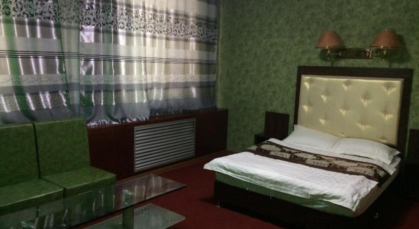 Алматы: Golden Dragon Hotel und Restaurant