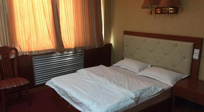 Алматы: Golden Dragon Hotel und Restaurant