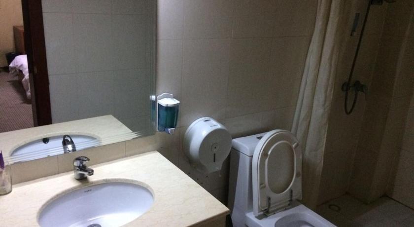 Алматы: Golden Dragon Hotel und Restaurant