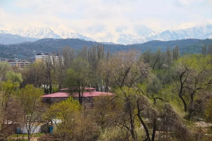 Алматы: Zhk Parka Gor'kogo Apartments