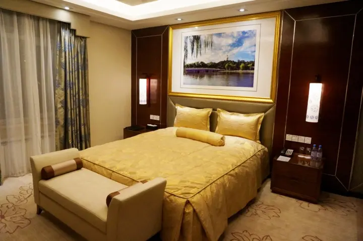 Алматы: Отель Soluxe Almaty