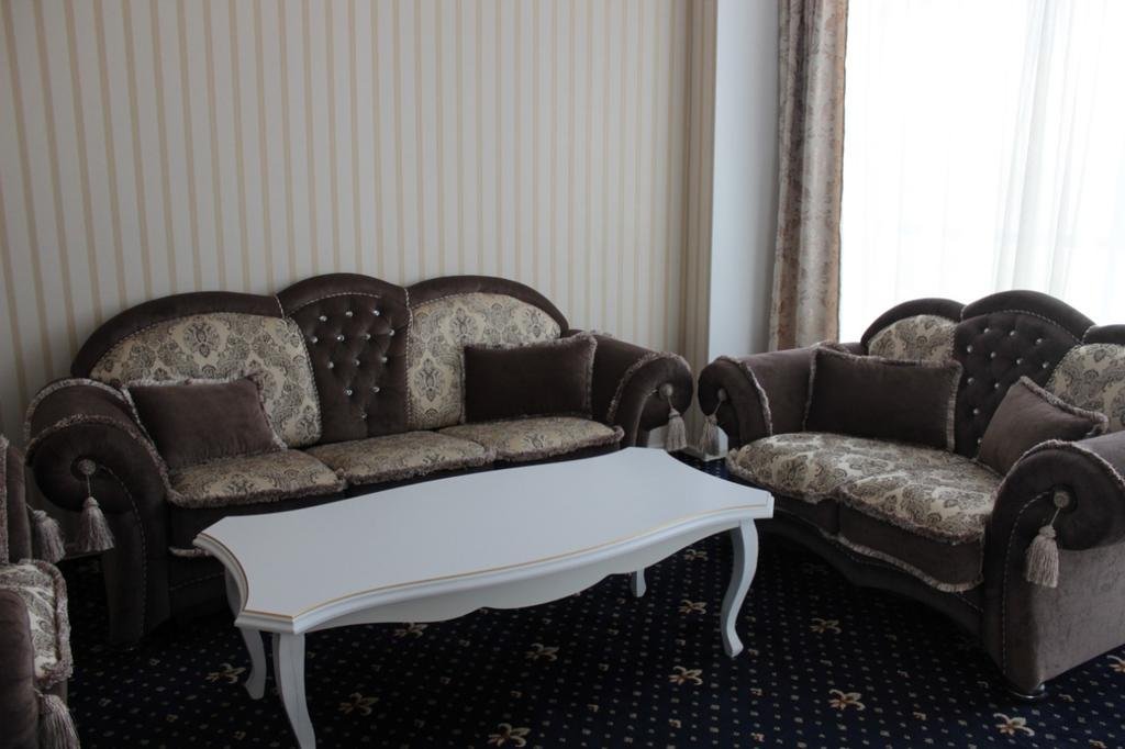 Костанай: Palazzo