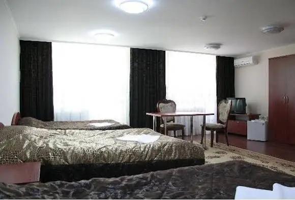 Алматы: Tan-Sholpan Hotel