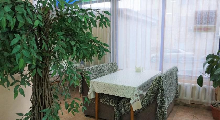 Алматы: Turkestan Hotel