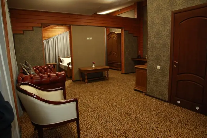 Тараз: Chalet (Шале)