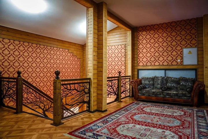 Тараз: Chalet (Шале)