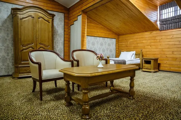 Тараз: Chalet (Шале)