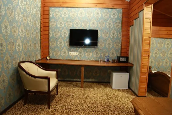 Тараз: Chalet (Шале)