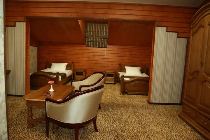 Тараз: Chalet (Шале)