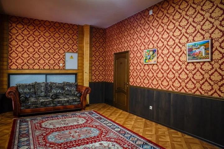 Тараз: Chalet (Шале)