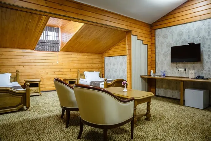 Тараз: Chalet (Шале)