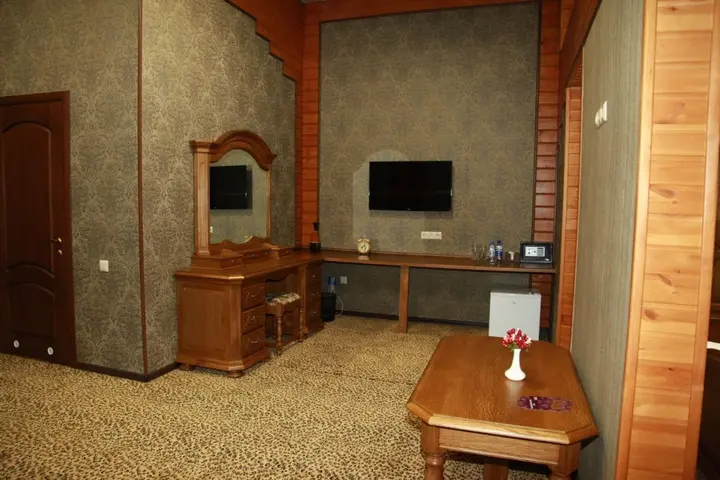 Тараз: Chalet (Шале)