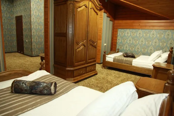 Тараз: Chalet (Шале)