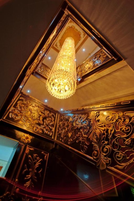 carousel image 4