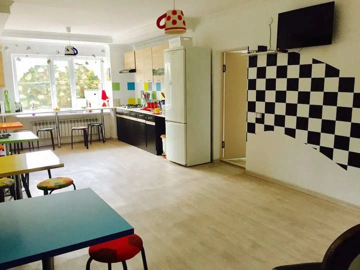 Алматы: Alma Cinema Hostel
