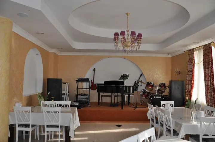 Боровое: Altyn Kun Hotel