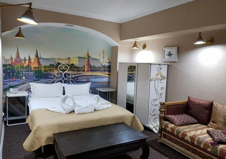 Алматы: L.E.S. Hostel
