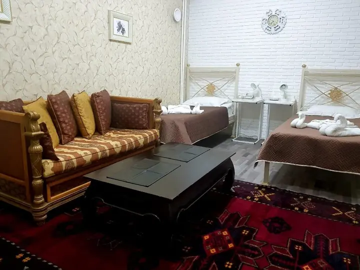 Алматы: L.E.S. Hostel