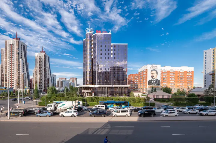 Астана: Отель Ibis Астана