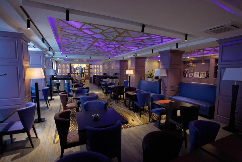 Астана: Absolute Hotel