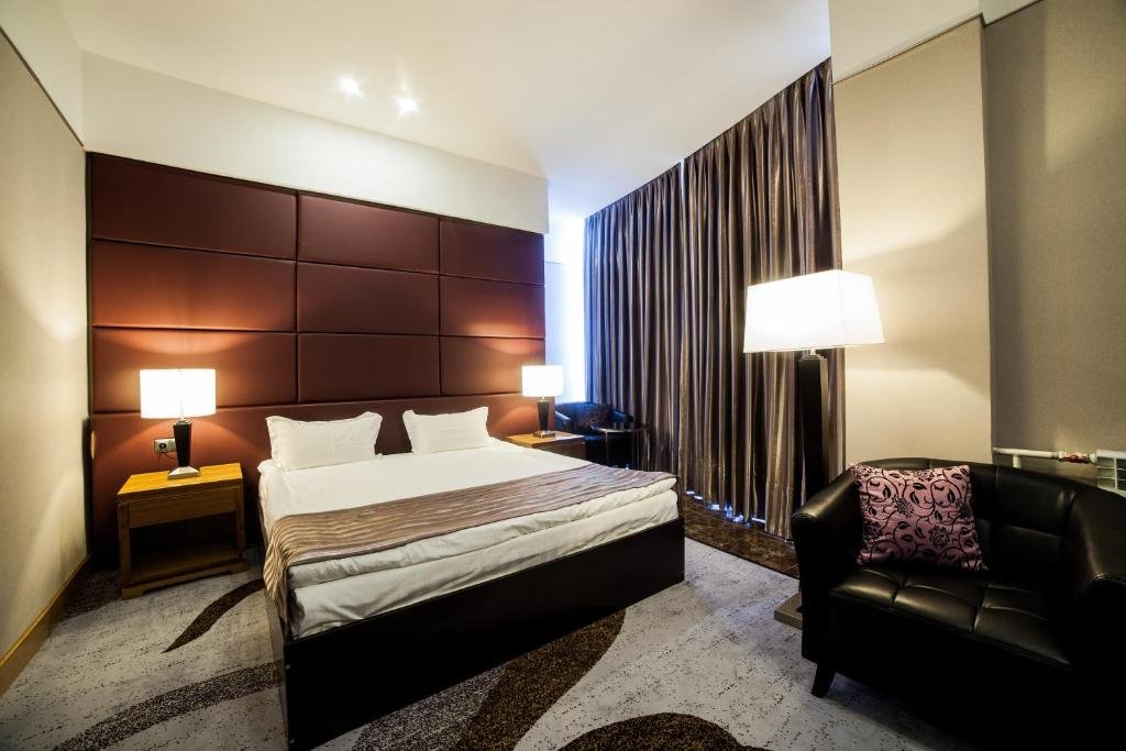Астана: Absolute Hotel