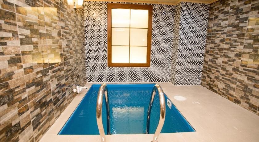 Алматы: Urban Luxe Hotel