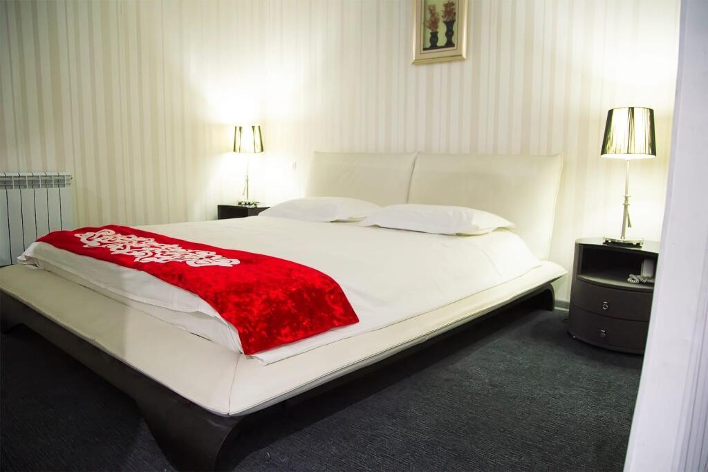 Актау: Mandarin Hotel & Fitness Center