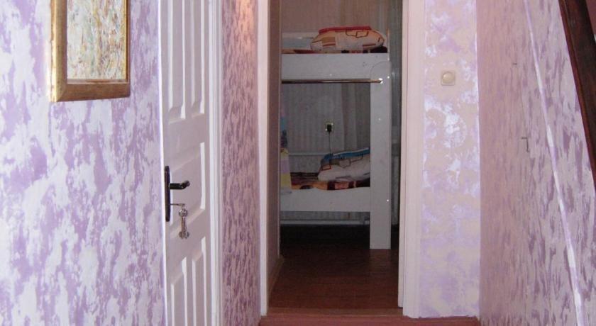 Алматы: Om Hostel