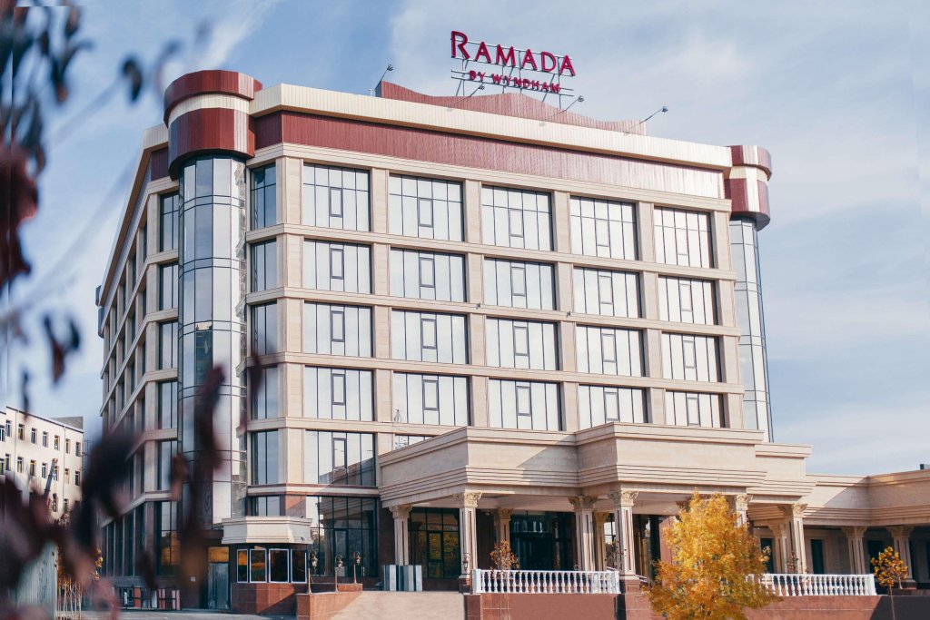 Шымкент: Отель Ramada by Wyndham Шымкент