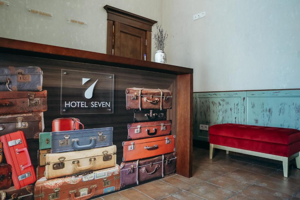 Усть-Каменогорск: 7 Boutique Hotel