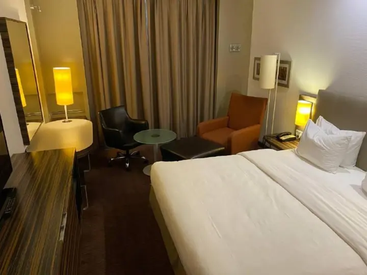 Алматы: Holiday Inn Almaty