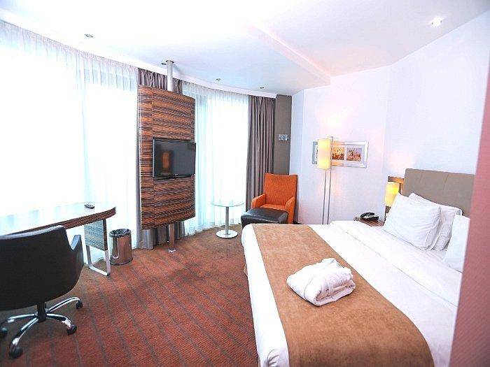 Алматы: Holiday Inn Almaty