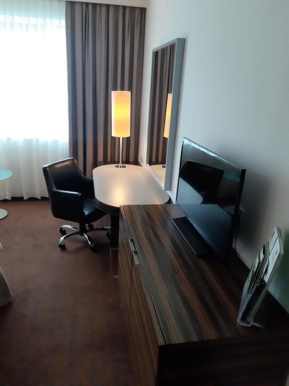 Алматы: Holiday Inn Almaty