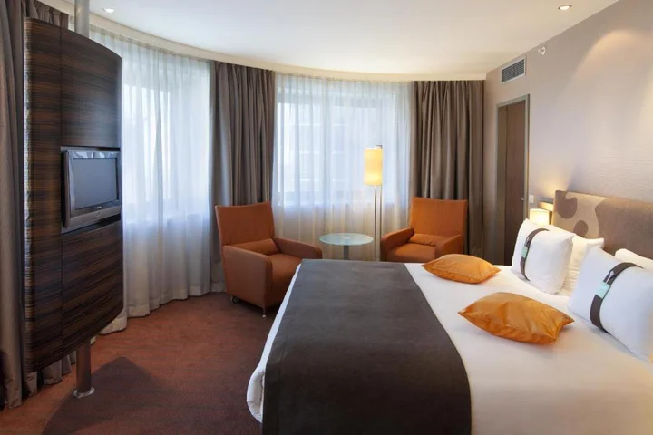 Алматы: Holiday Inn Almaty