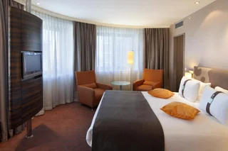 Алматы: Holiday Inn Almaty