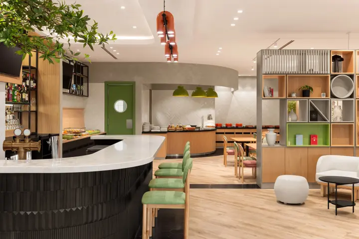 Алматы: Holiday Inn Almaty