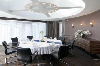 Алматы: Holiday Inn Almaty