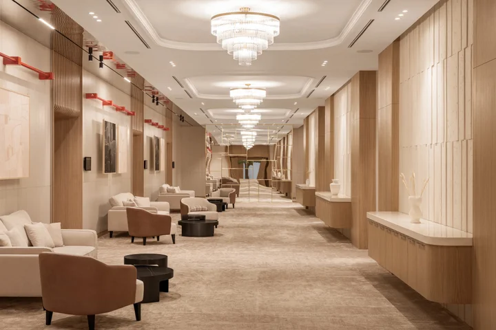 Алматы: Holiday Inn Almaty