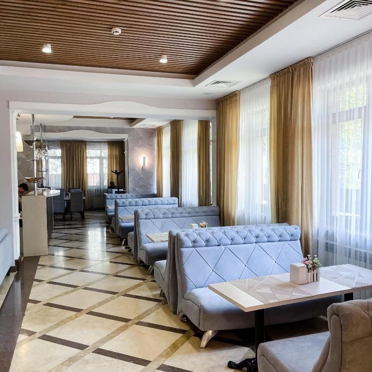 Алматы: Отель Golden Palace