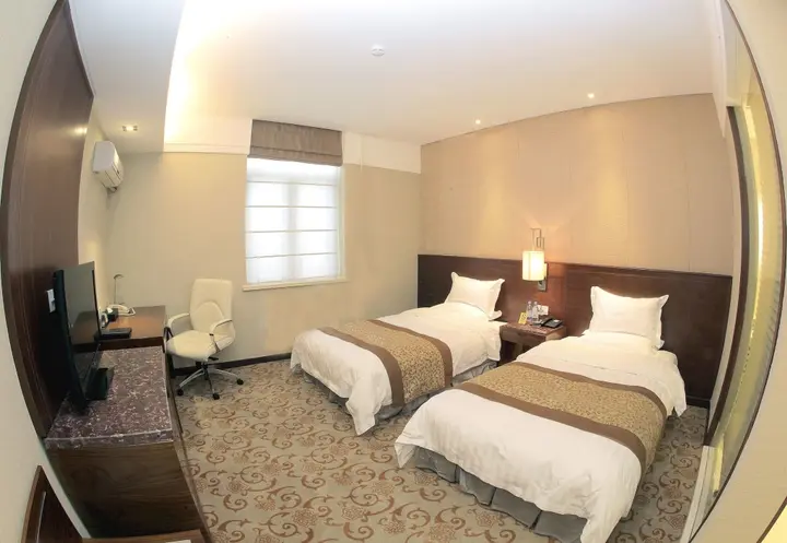 Алматы: Отель Soluxe Hotel Almaty