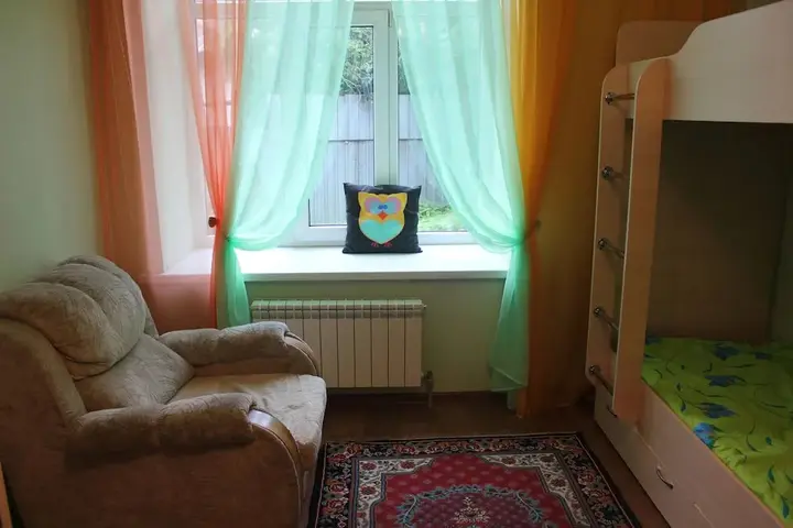 Алматы: Almaty Hostel Dom
