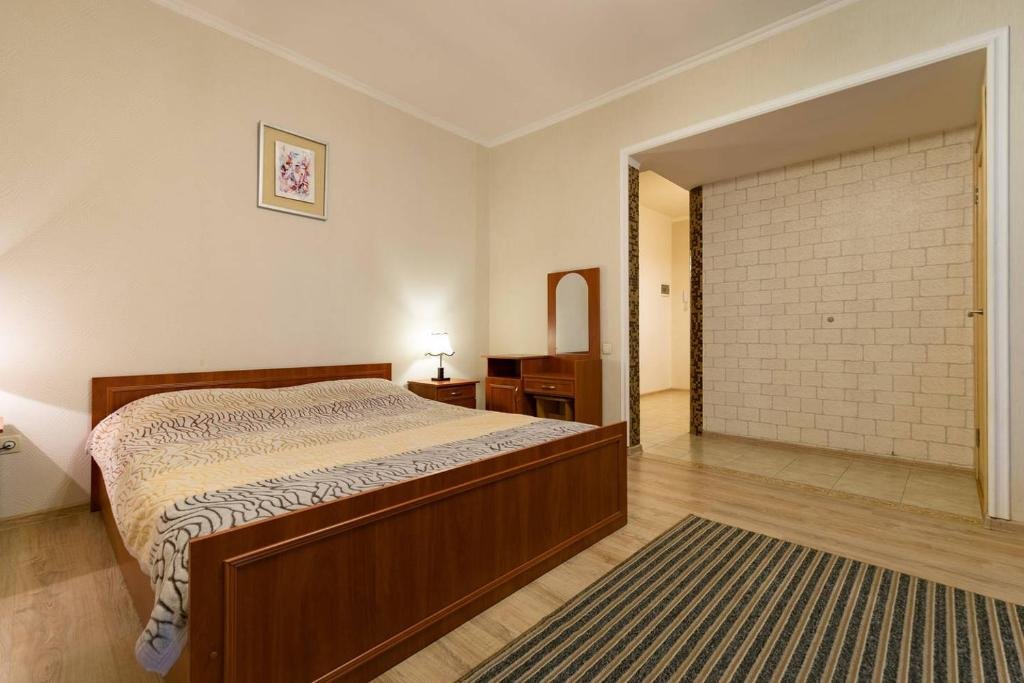 Алматы: Nadezhda Apartment on Nauryzbay Batyra 37/1