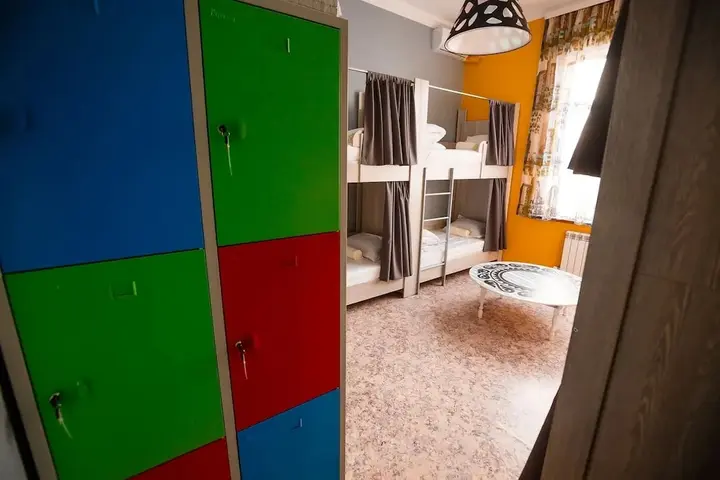 Алматы: Mountain Road Hostel