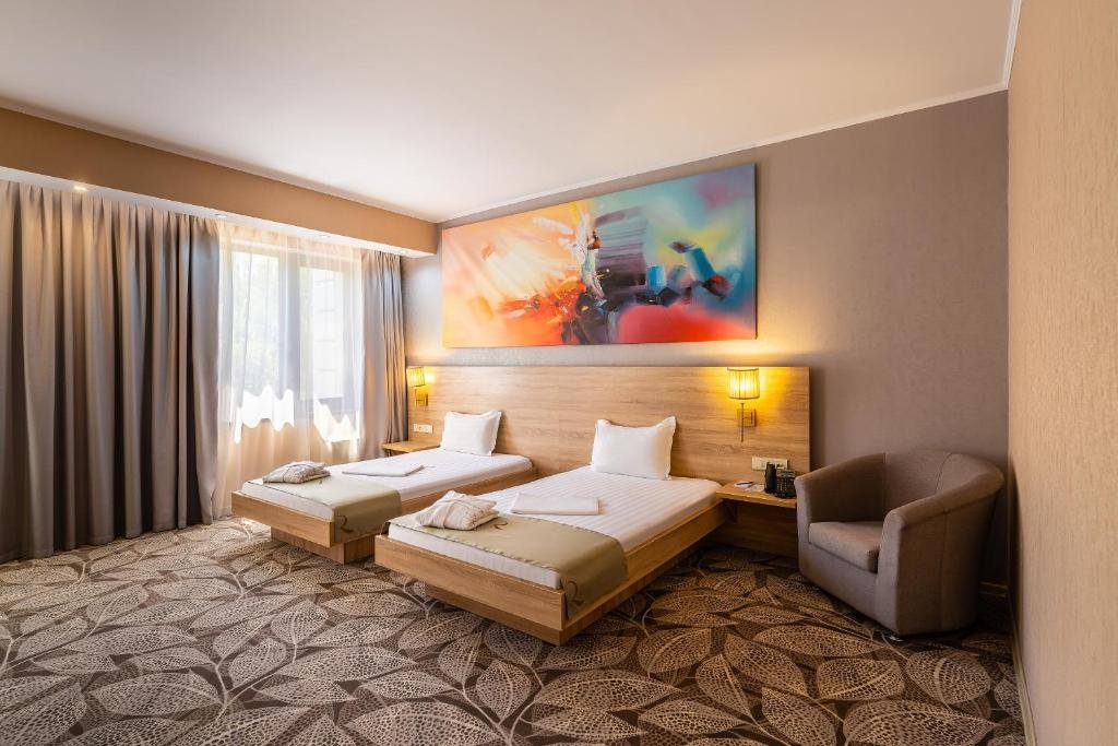 Алматы: Renion Park Hotel