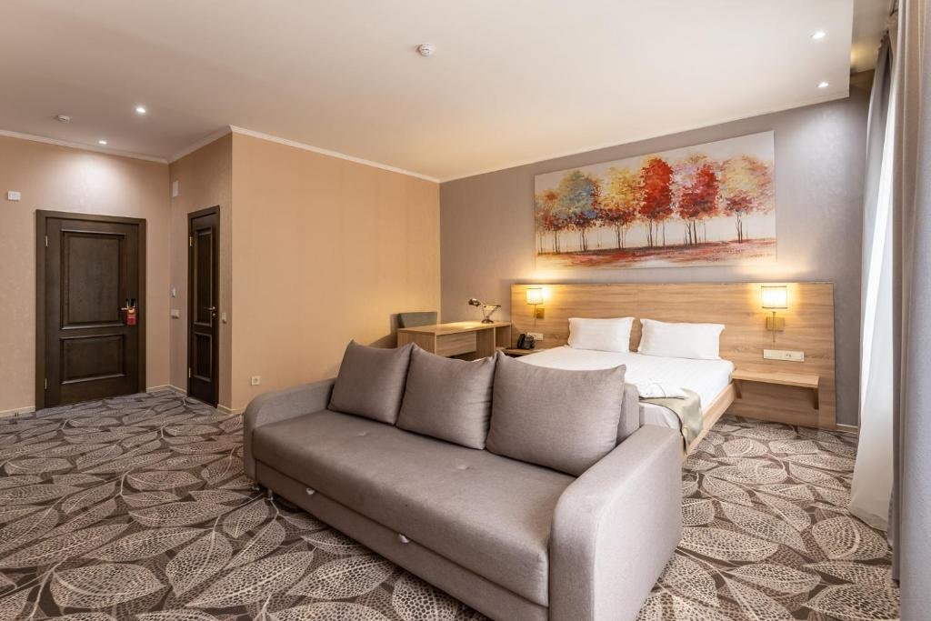 Алматы: Renion Park Hotel