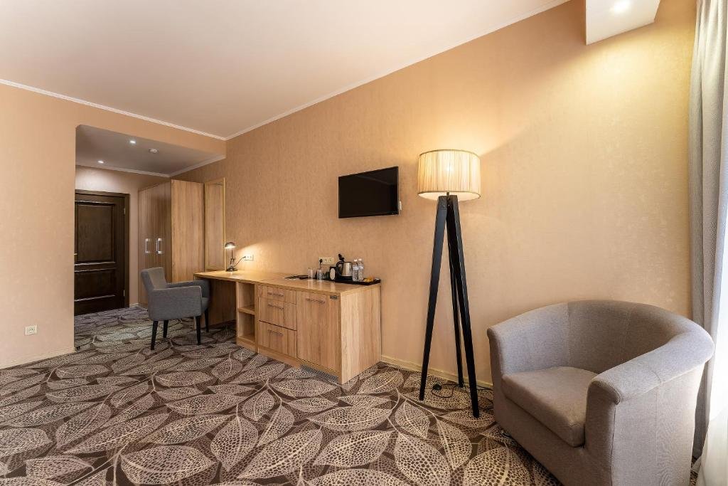 Алматы: Renion Park Hotel